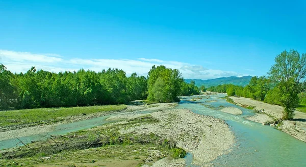 Panorama del río Fiume Taro —  Fotos de Stock
