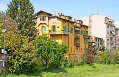 Parma akışı evlerde