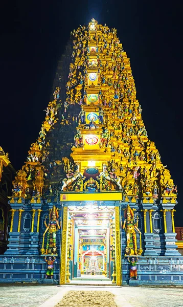 Torre Gopuram del Templo Matale — Foto de Stock