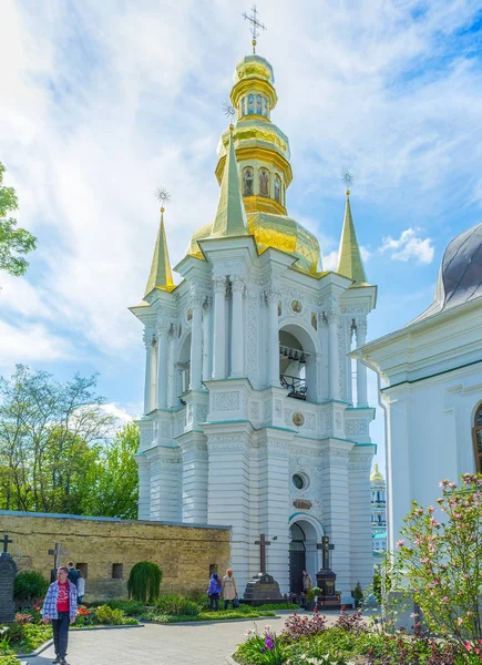 キエフ ・ ペチェールシク大修道院を訪問 — ストック写真