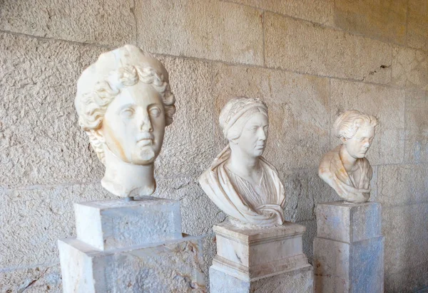 Oude bustes in Athene — Stockfoto