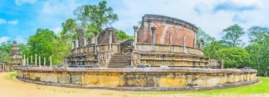 Polonnaruwa harap Stupa evde