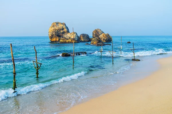 The rocky islet — Stock Photo, Image