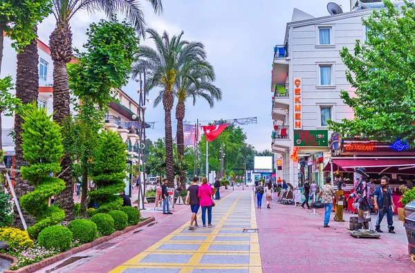 Détendez-vous dans le centre de Kemer — Photo