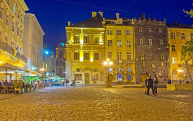 Akşam ışıklar Lvov