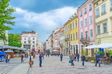 Lvov kalabalık kare