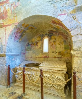 St Nicholas mezar yeri