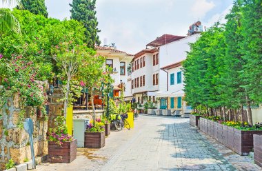 Kaleiçi yeşil sokak
