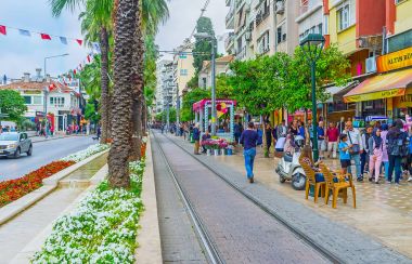 Atatürk prospekti tramvay hattı