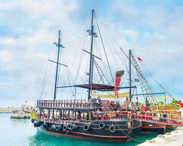 Les galions pirates à Antalya — Photo