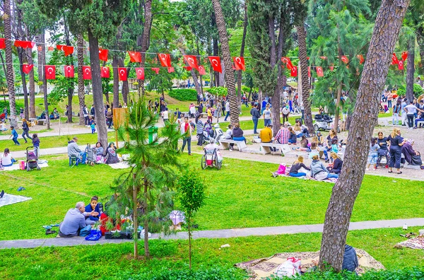 Piknik v parku Karaalioglu — Stock fotografie