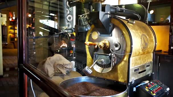 The coffee roaster — Stock Video