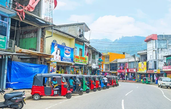 La calle principal de Pusselawa — Foto de Stock