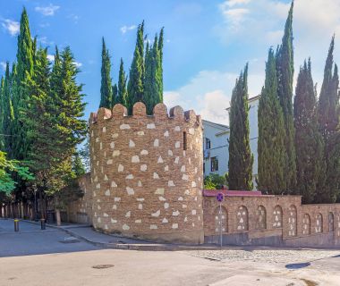 Kala Tiflis bölgesinde surlar