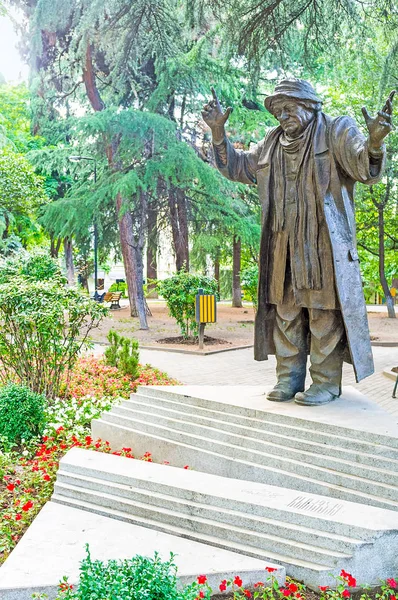 Monumento a Ramaz Chkhikvadze en Tiflis —  Fotos de Stock