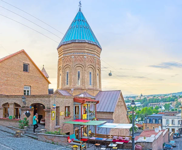 Restaurant on Sololaki hill in Tbilisi — Stock Photo, Image