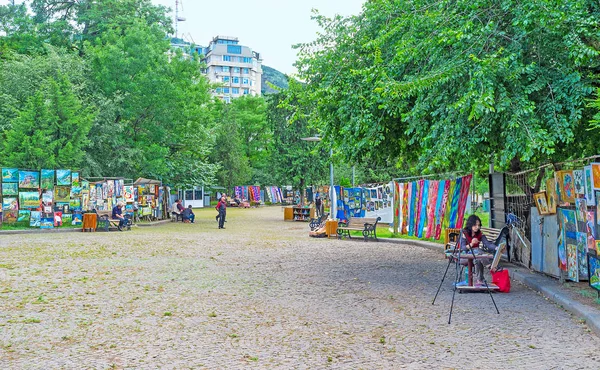 Vernisáž v Dedaena parku Tbilisi — Stock fotografie