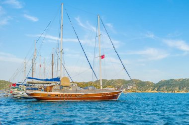 Türk riviera'sında yelkenli tekneler