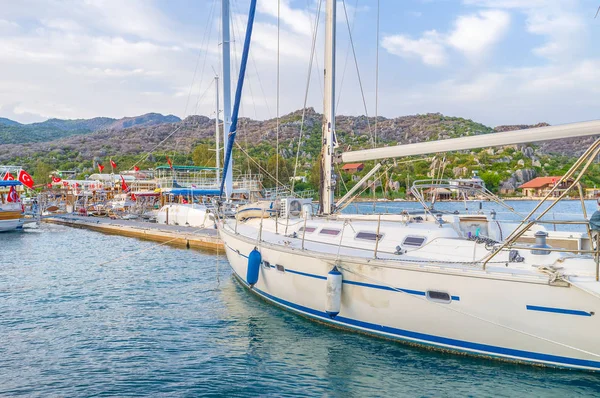 The docked boats — Stock Photo, Image