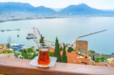 Sabah çay Alanya'da