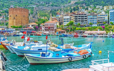 Alanya merkezinde balıkçı limanı