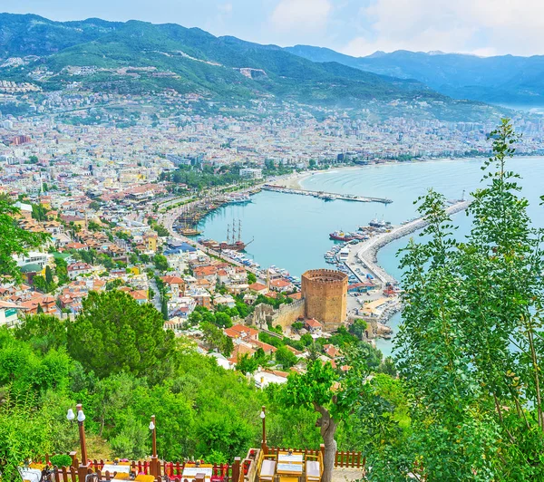 Alanya im Grünen — Stockfoto