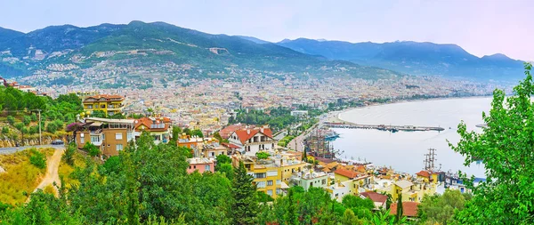 Panorama of Alanya resort from Castle hill — Stock Photo, Image