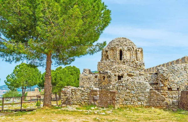 De ruïnes van Byzantijnse kerk in Alanya — Stockfoto