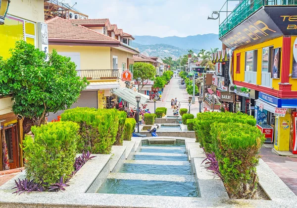 Der Springbrunnen auf dem großen Basar — Stockfoto