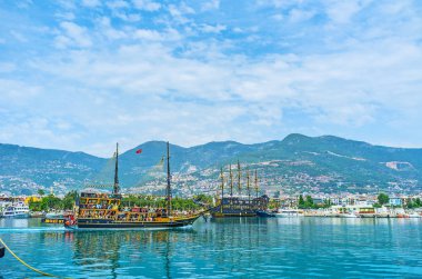 Alanya'da ahşap gemi