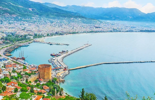 The tourist port of Alanya — Stock Photo, Image