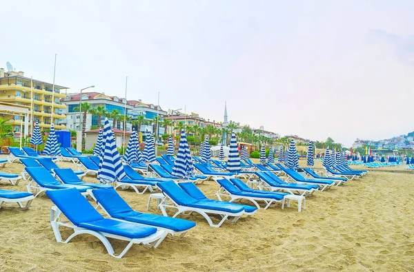 The comfortable beach in Alanya — Stock Photo, Image