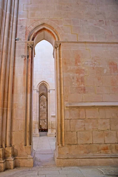 Os arcos no Mosteiro da Batalha — Fotografia de Stock