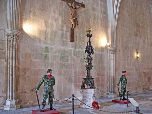 Os guardas no Mosteiro da Batalha — Fotografia de Stock