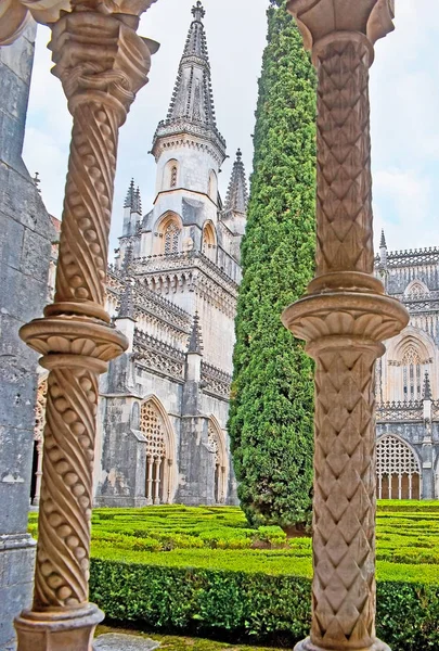 Batalha Manastırı ayağı ile — Stok fotoğraf