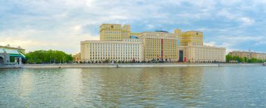 Yapı çıkabilir Moskova Nehri üzerinde