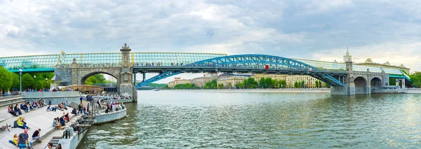 The panoramic bridge — Stock Photo, Image