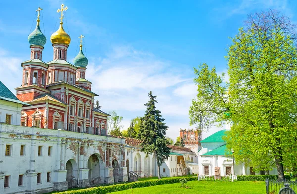 The gate church — Stock Photo, Image