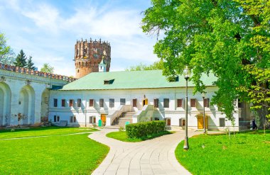 Eski kule.