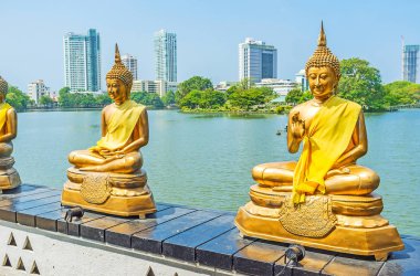 Modern Colombo tapınakta yaşlı