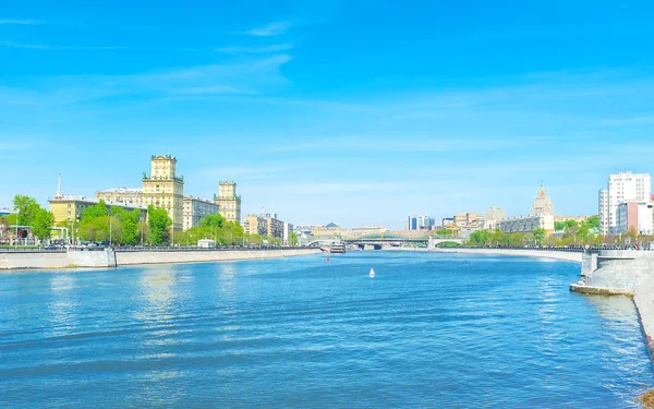 Moskova Nehri boyunca yolculuk