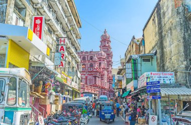Colombo pazarda Pettah işlek cadde