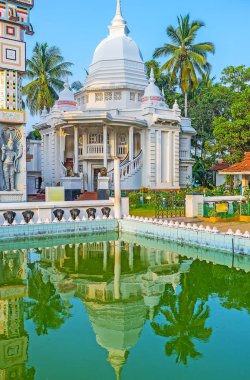Negombo tapınakta Bodhirajaramaya Stupa  