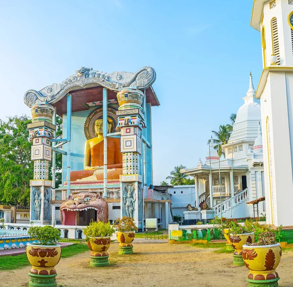 La casa de la imagen del templo Buddhist en Negombo — Foto de Stock