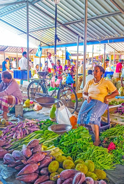 Diversidad de verduras en el mercado de Wellawaya — Foto de Stock