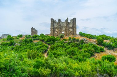 Aspendos Bazilikası kalıntıları