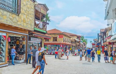 Side resort içinde yürümek