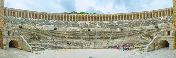 Panorama van Aspendos amfitheater — Stockfoto