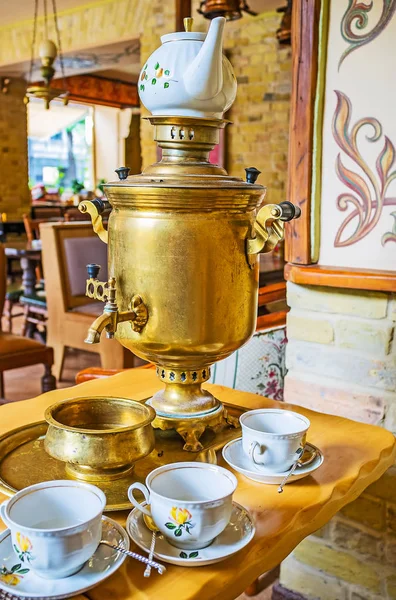 Godetevi la tradizionale cerimonia del tè russo — Foto Stock