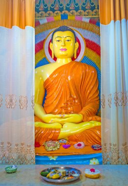 Buda Dematamal tapınak içinde meditasyon